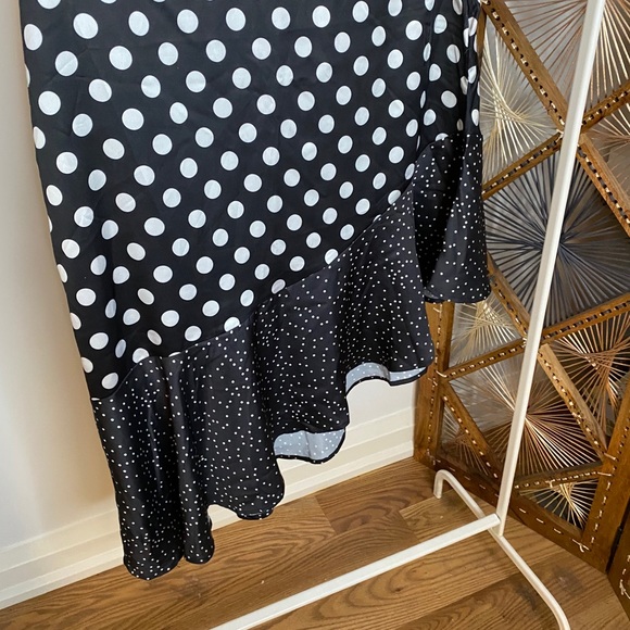 Nasty Gal High-Low Polka Dot Skirt - Picture 2 of 4